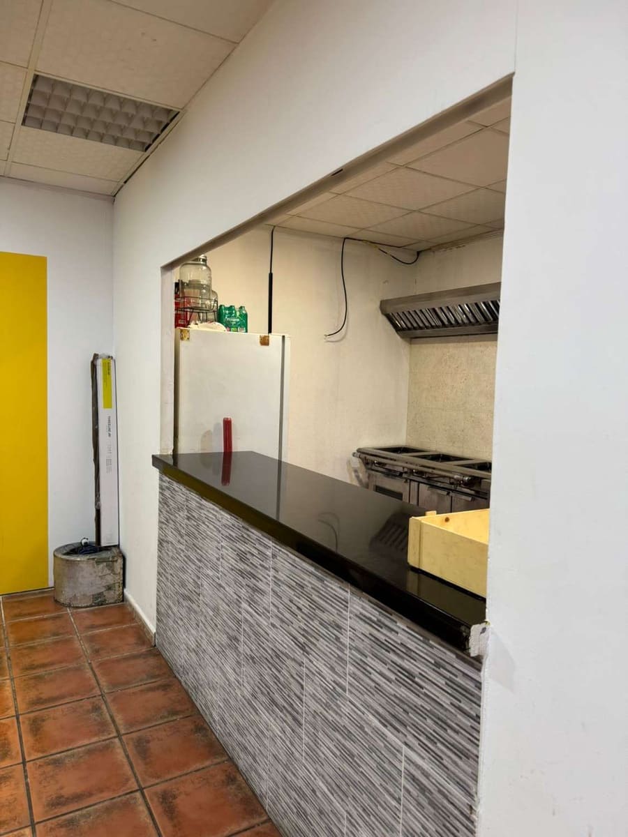 Azienda in vendita in Torrevieja - 550.000 € (Rif: 9540911)