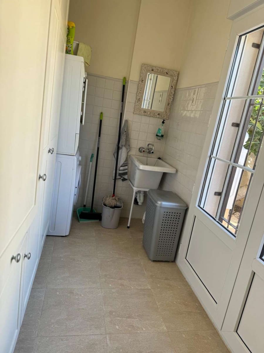 4 sovrum Villa till salu i Playa Flamenca med pool - 870 000 € (Ref: 9540912)