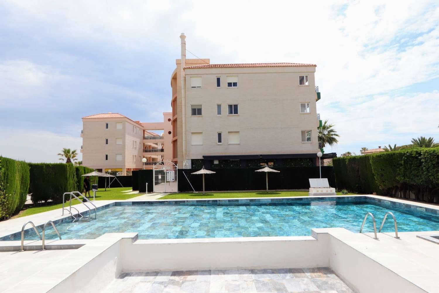 3 soveværelse Lejlighed til salg i Playa Flamenca med swimmingpool - € 340.000 (Ref: 9543158)
