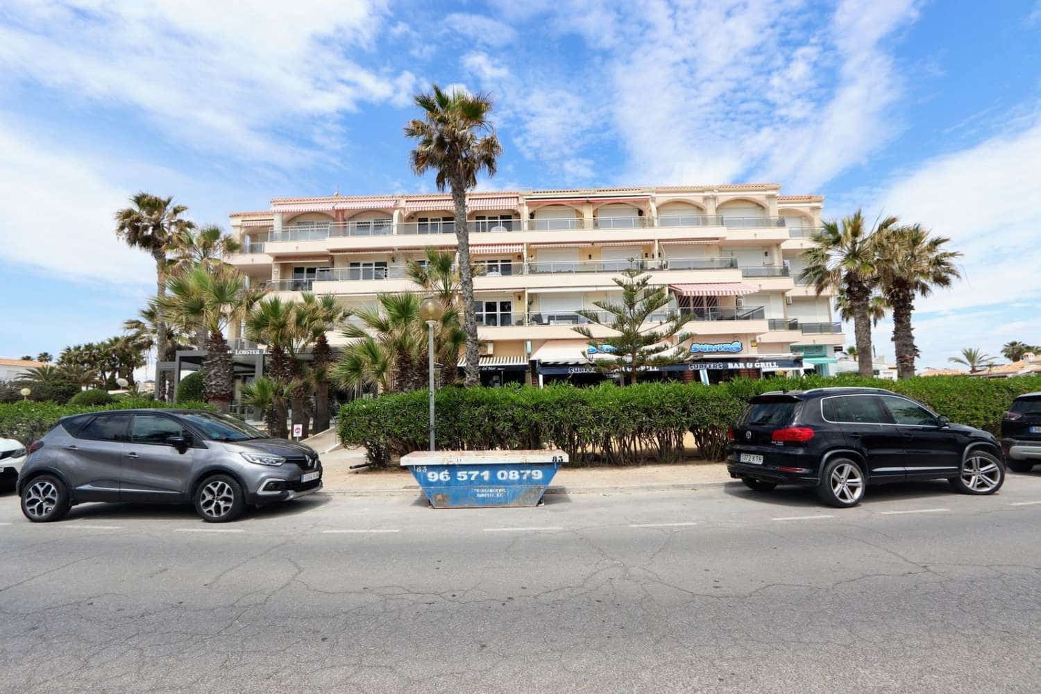 3 soveværelse Lejlighed til salg i Playa Flamenca med swimmingpool - € 340.000 (Ref: 9543158)