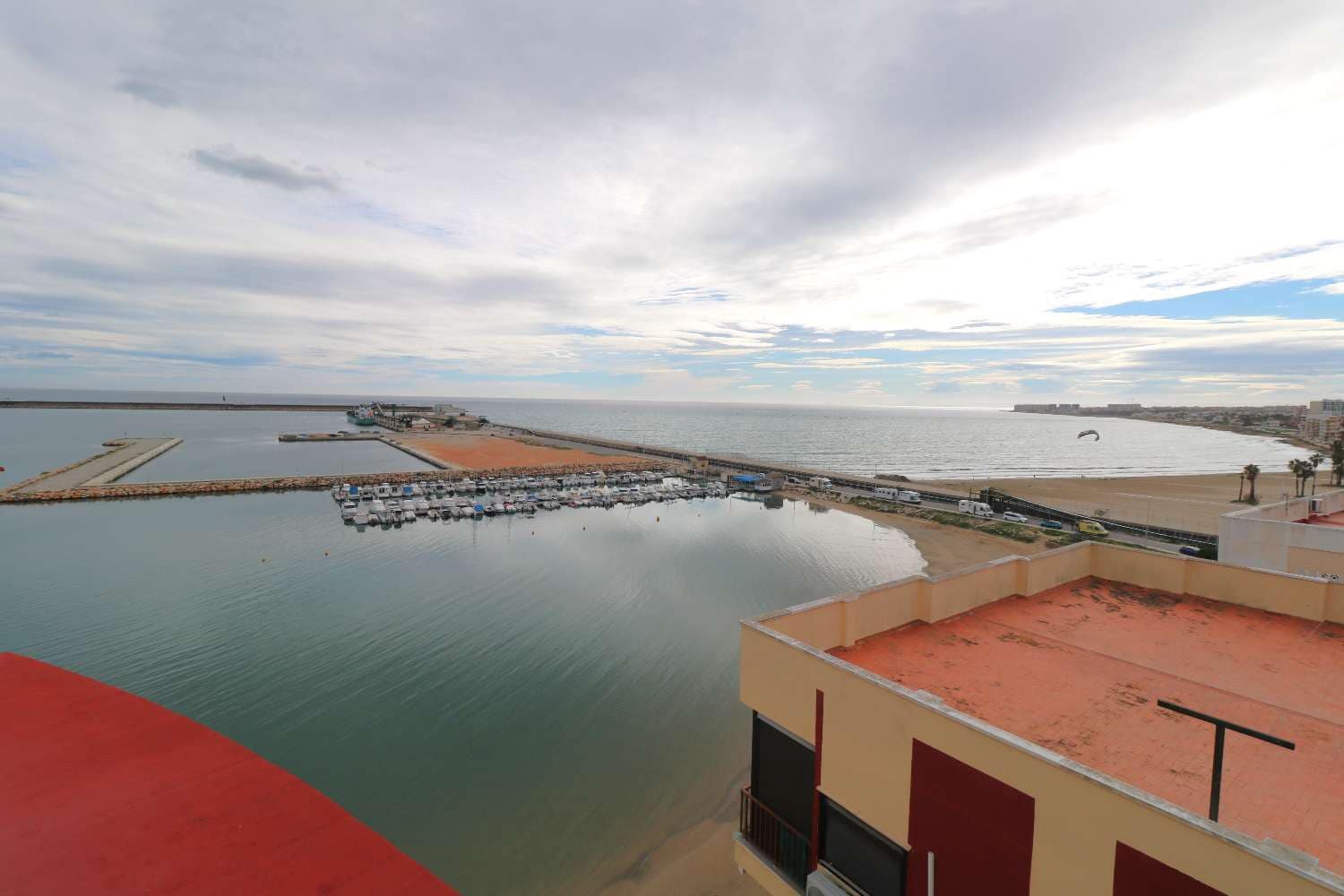 3 sypialnia Apartament na sprzedaż w Torrevieja - 230 000 € (Ref: 9543160)