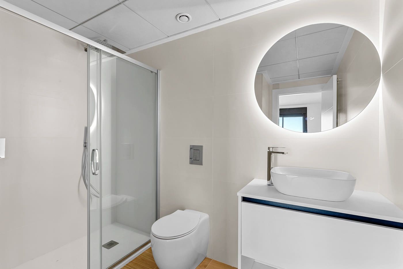 2 makuuhuone Huoneisto myytävänä paikassa Filipinas mukana uima-altaan 
autotalli - 339 000 € (Ref: 9547629)