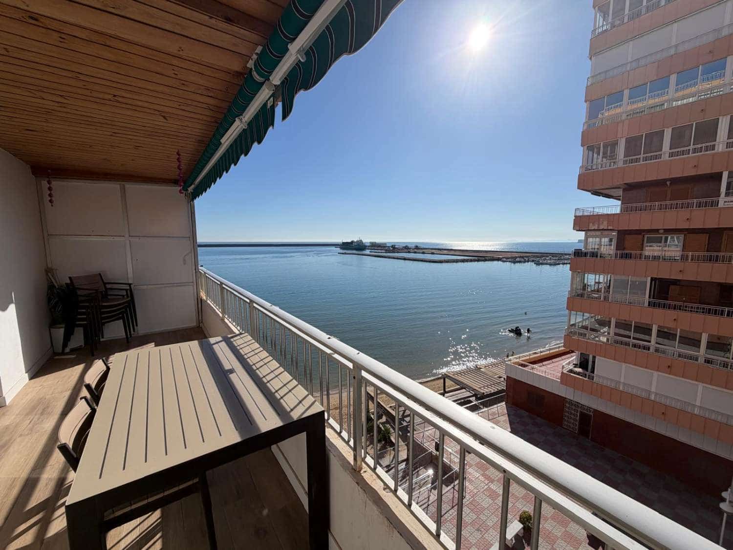 3 soveværelse Lejlighed til salg i Torrevieja med swimmingpool - € 289.000 (Ref: 9551076)