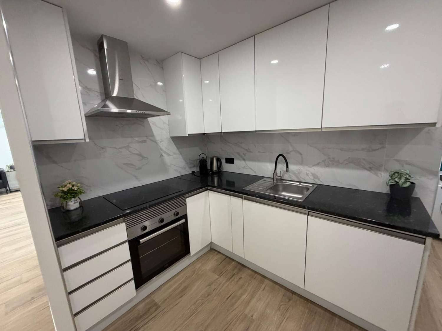 3 soveværelse Lejlighed til salg i Torrevieja med swimmingpool - € 289.000 (Ref: 9551076)