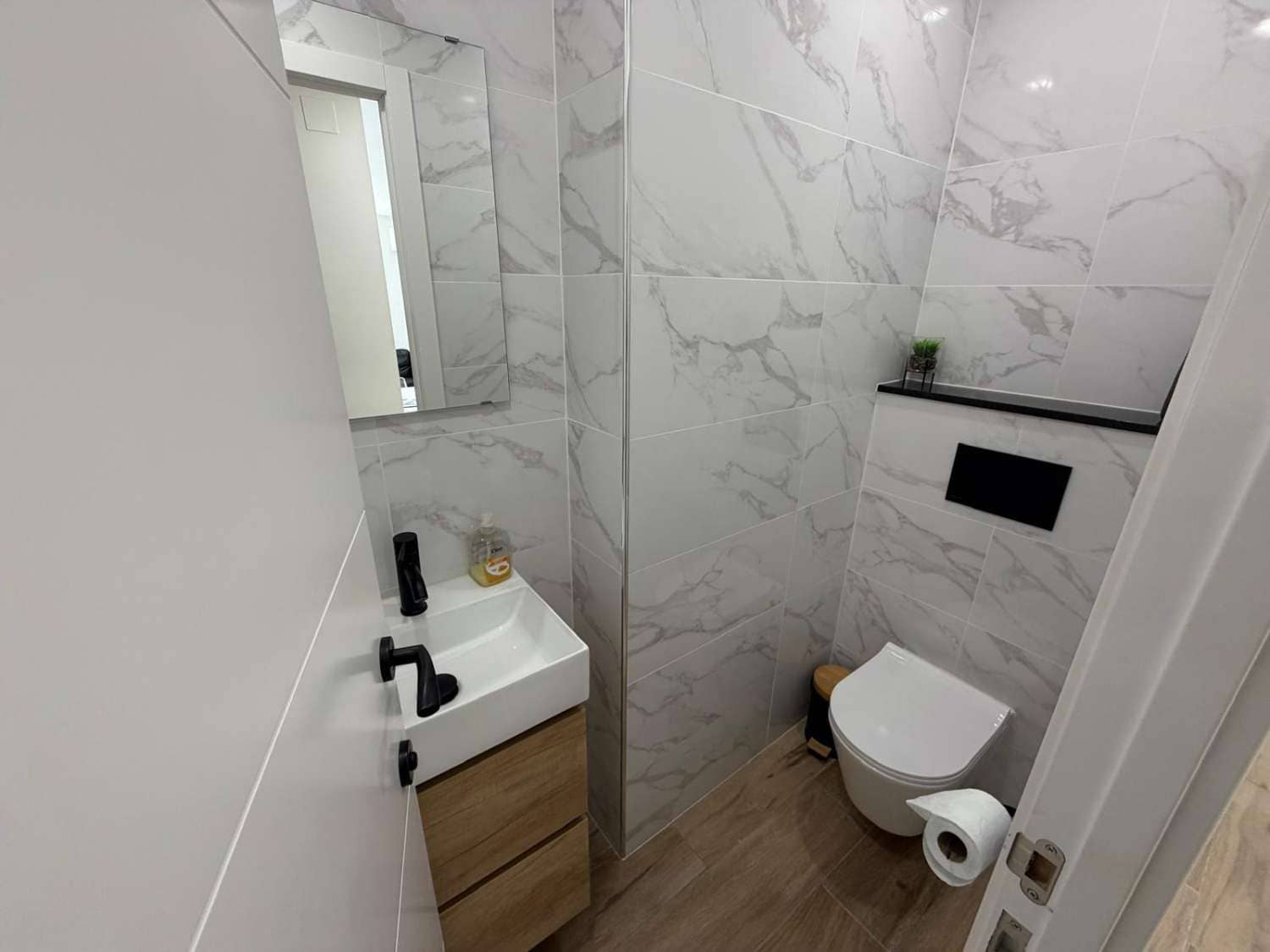 3 soveværelse Lejlighed til salg i Torrevieja med swimmingpool - € 289.000 (Ref: 9551076)