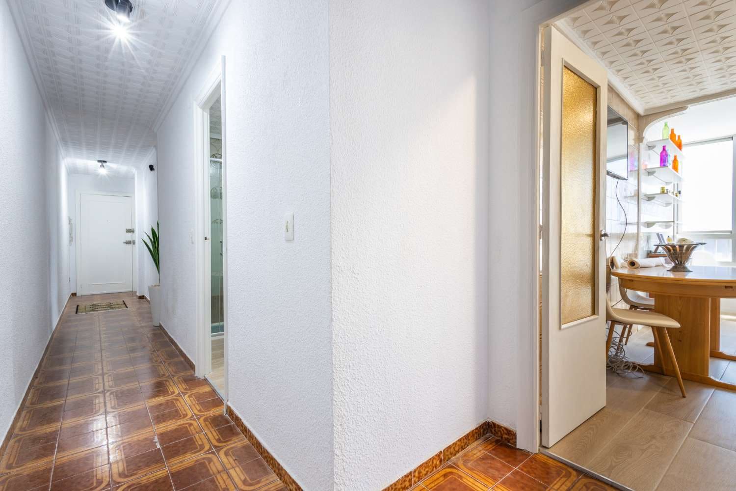 2 soverom Leilighet til salgs i Torrevieja - € 169 990 (Ref: 9551078)