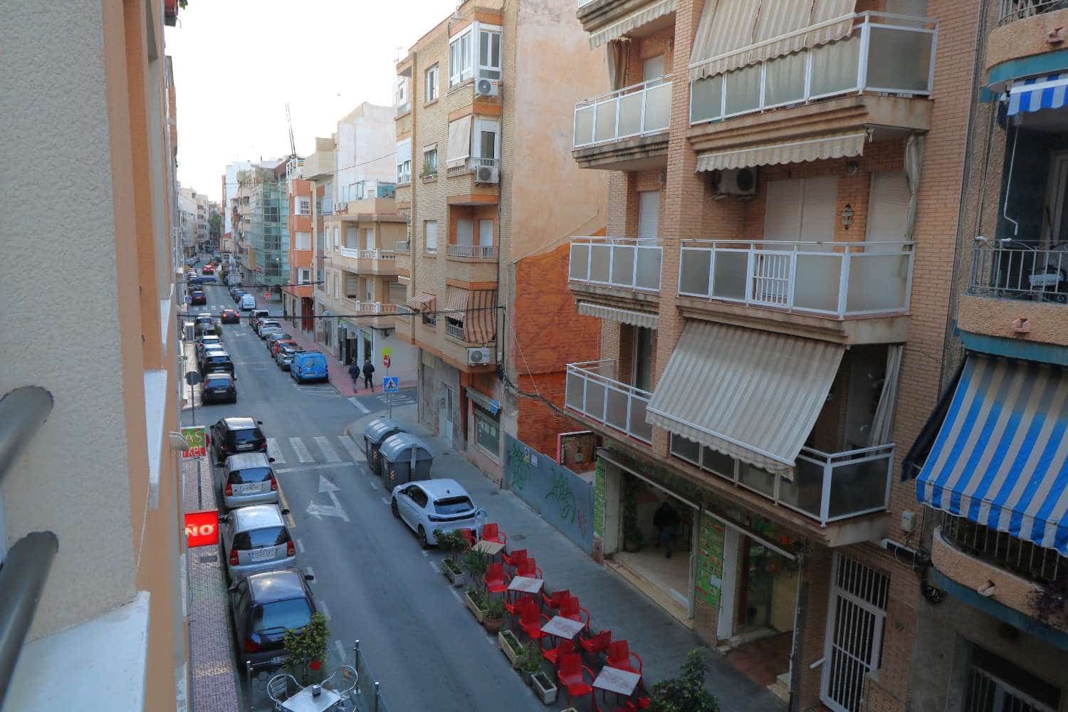 2 slaapkamer Appartement te koop in Torrevieja - € 127.500 (Ref: 9551080)