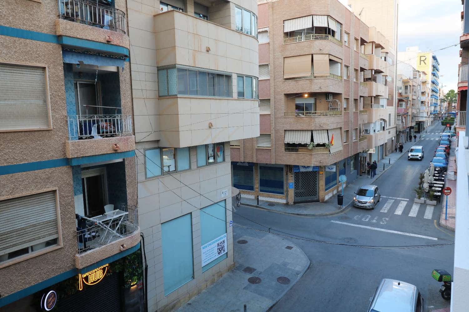 2 slaapkamer Appartement te koop in Torrevieja - € 127.500 (Ref: 9551080)