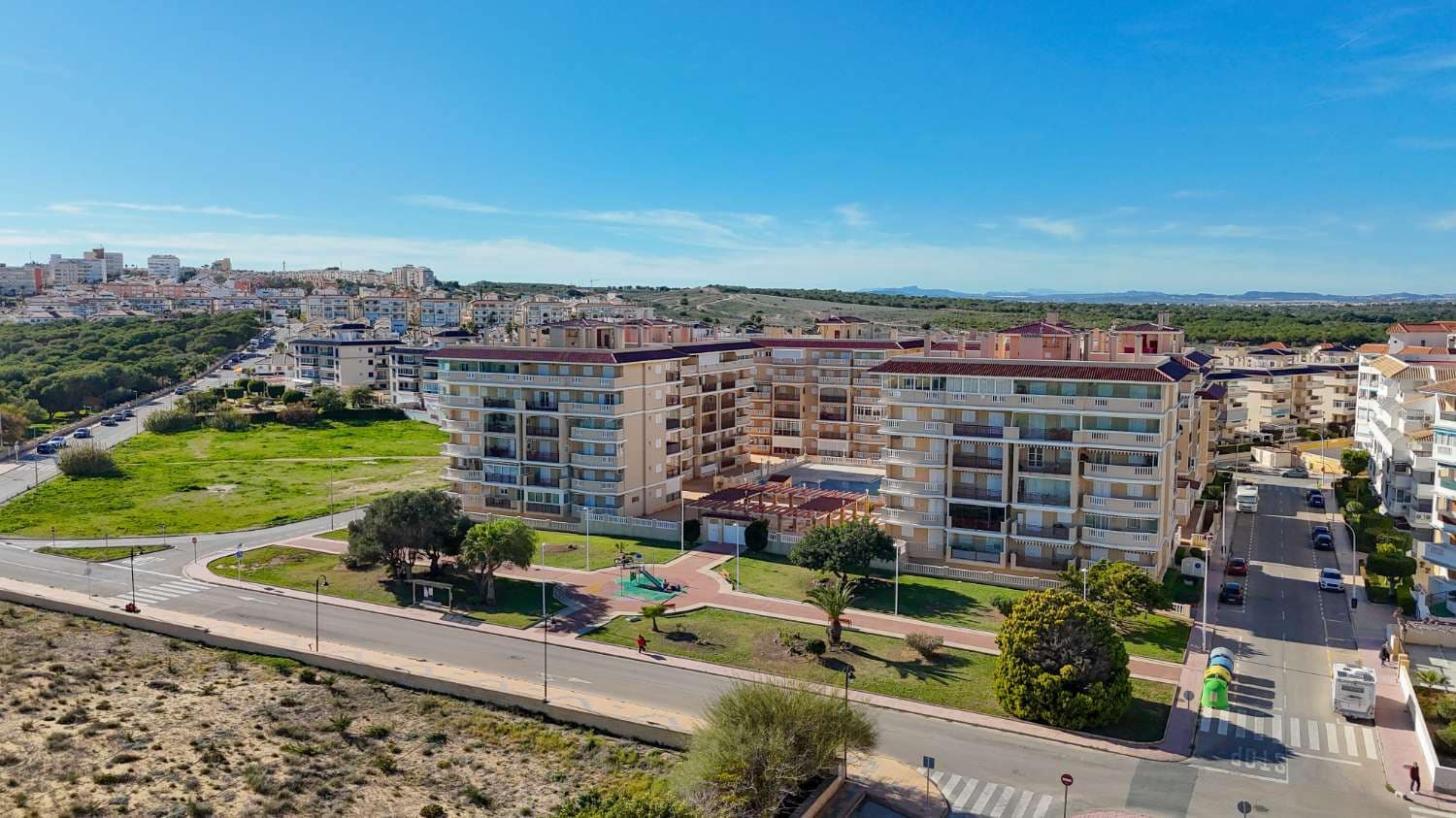 3 soveværelse Lejlighed til salg i La Mata med garage - € 269.000 (Ref: 9561435)