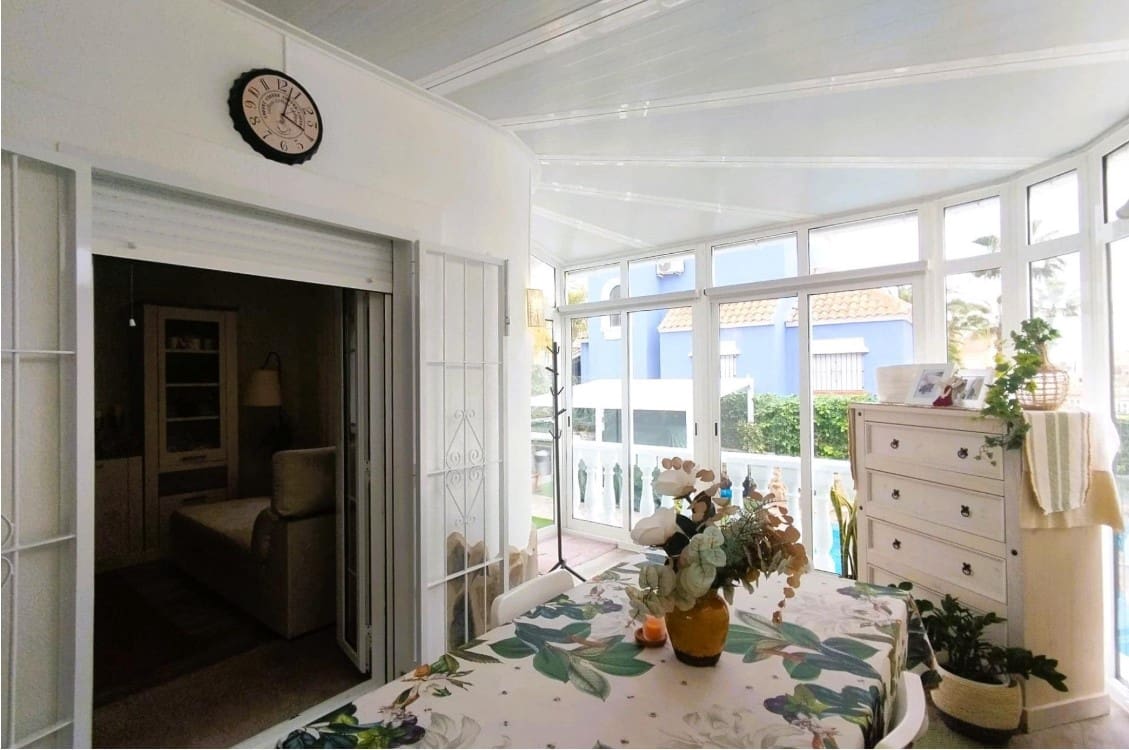 4 soverom Villa til salgs i San Miguel de Salinas med svømmebasseng - € 415 000 (Ref: 9564857)