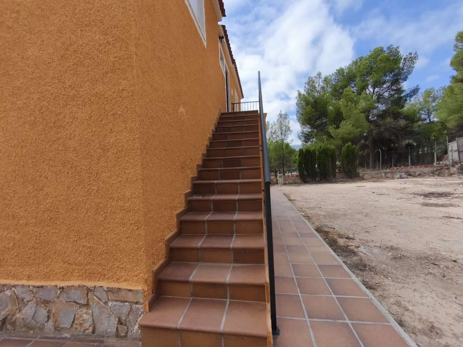 4 bedroom Villa for sale in Tibi - € 240,000 (Ref: 9568234)