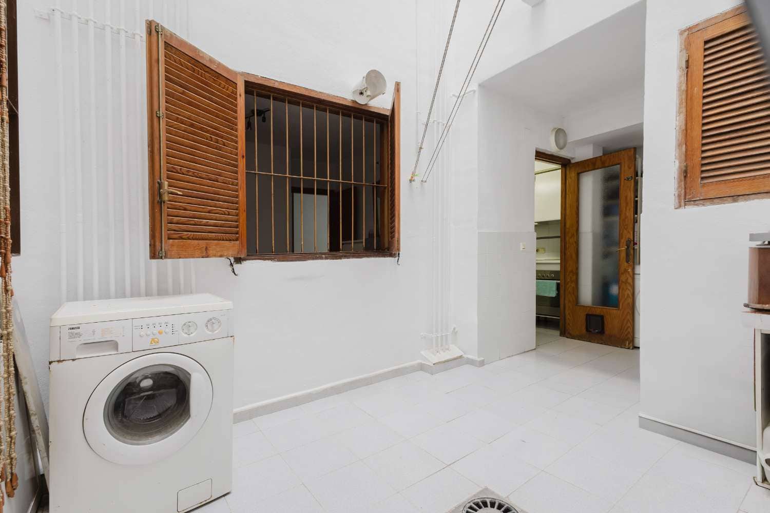 Apartamento de 2 habitaciones en Torrevieja en venta - 114.990 € (Ref: 9604701)