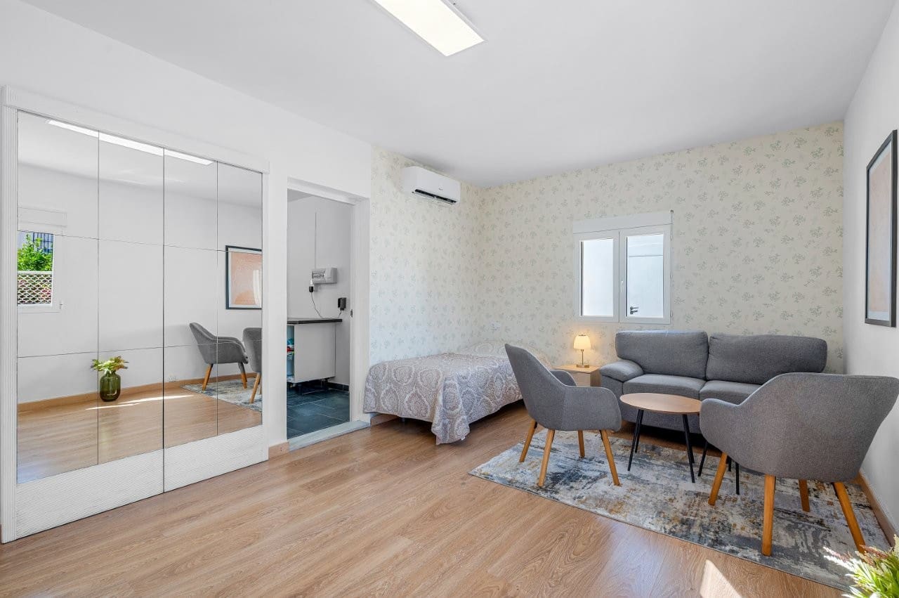 7 soverom Villa til salgs i Ciudad Quesada med svømmebasseng - € 699 000 (Ref: 9607610)