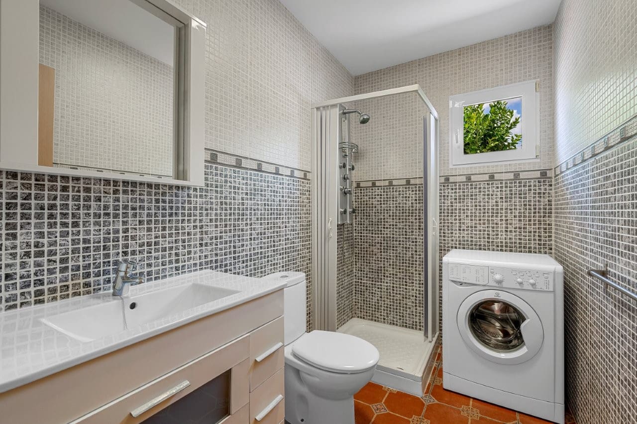 7 soverom Villa til salgs i Ciudad Quesada med svømmebasseng - € 699 000 (Ref: 9607610)