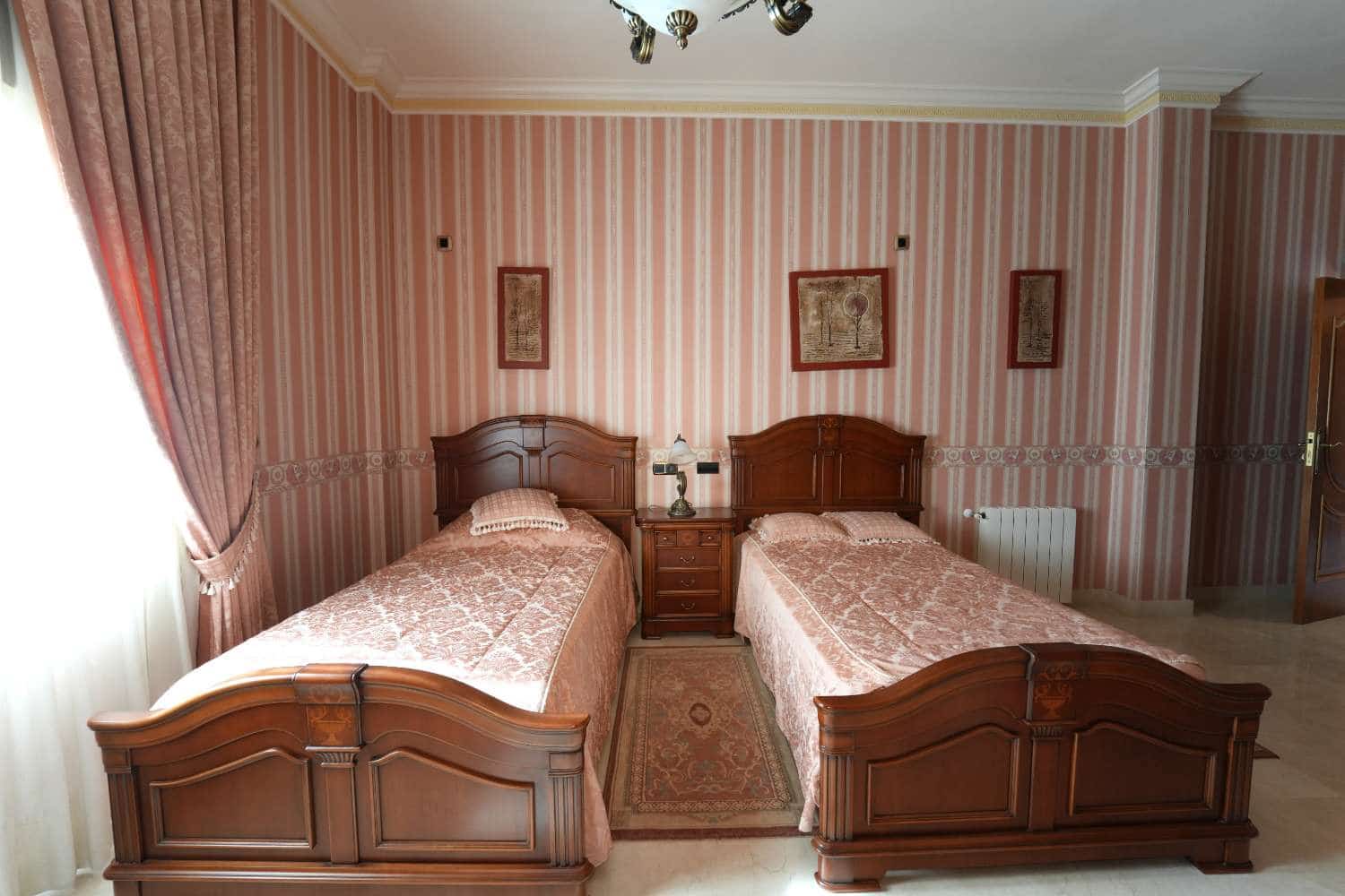 7 makuuhuone Huvila myytävänä paikassa Orihuela Costa mukana uima-altaan - 1 399 000 € (Ref: 9607612)