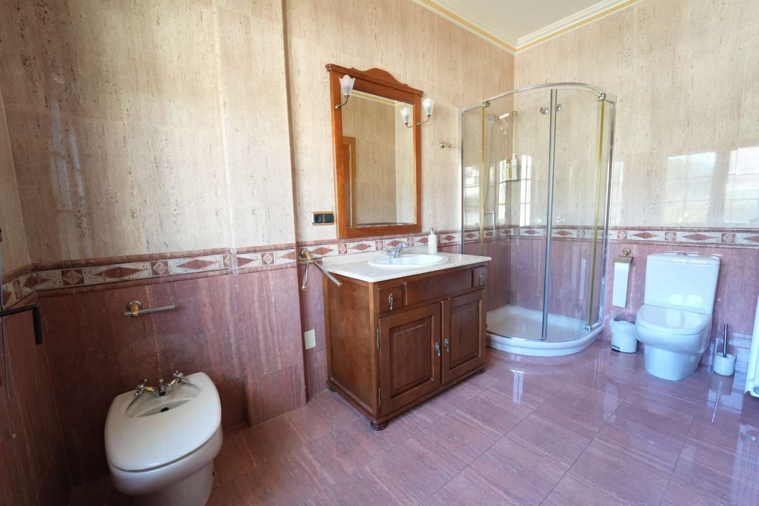 7 makuuhuone Huvila myytävänä paikassa Orihuela Costa mukana uima-altaan - 1 399 000 € (Ref: 9607612)