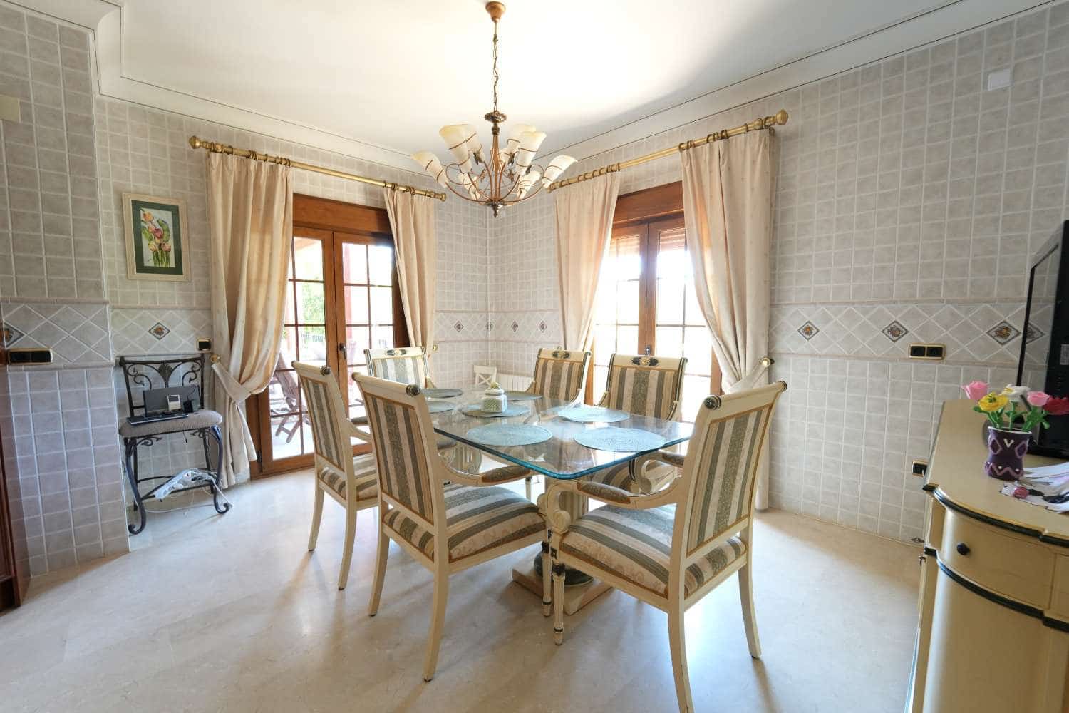 7 makuuhuone Huvila myytävänä paikassa Orihuela Costa mukana uima-altaan - 1 399 000 € (Ref: 9607612)