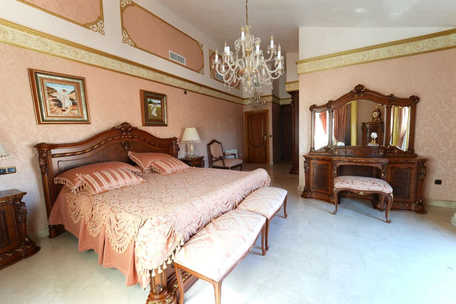 7 makuuhuone Huvila myytävänä paikassa Orihuela Costa mukana uima-altaan - 1 399 000 € (Ref: 9607612)