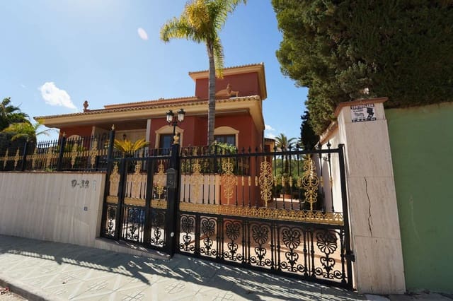 7 makuuhuone Huvila myytävänä paikassa Aguamarina, Orihuela mukana uima-altaan - 1 399 000 € (Ref: 9607612)