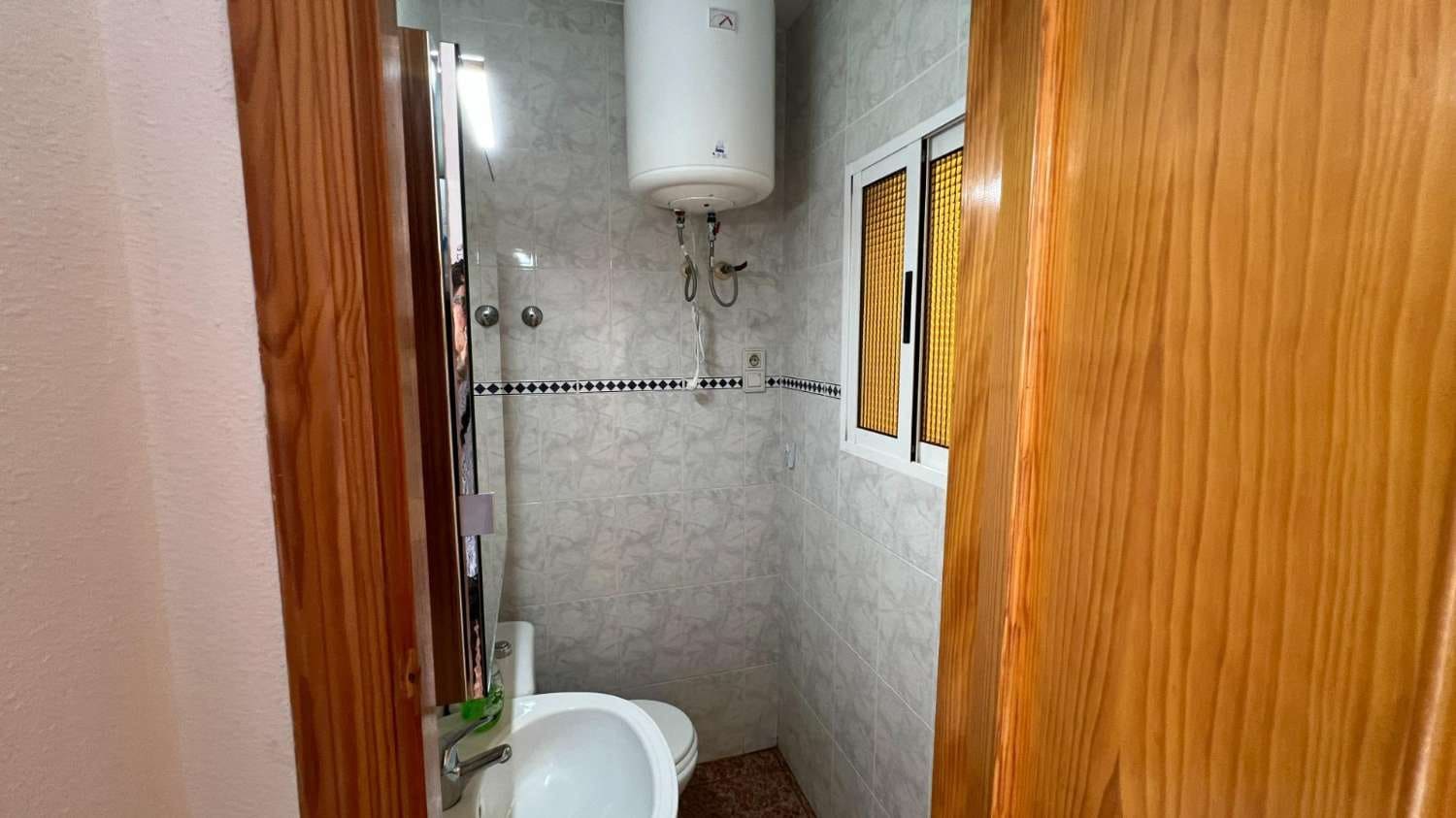 2 soverom Bungalow til salgs i Torrevieja med svømmebasseng - € 154 900 (Ref: 9607614)