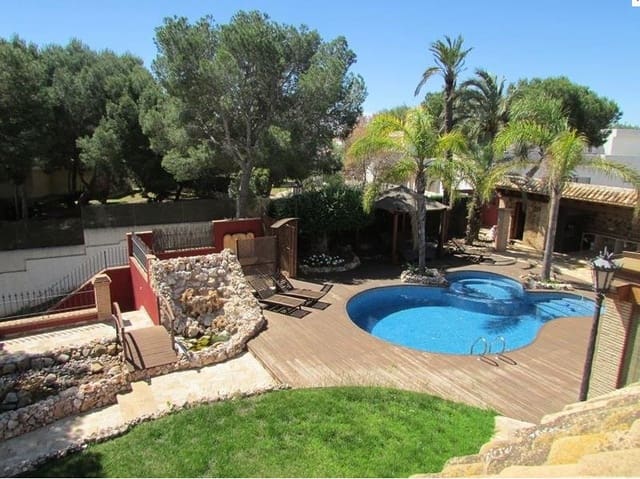 5 camera da letto Villa in vendita in Dehesa de Campoamor, Orihuela con piscina - 1.250.000 € (Rif: 9611187)