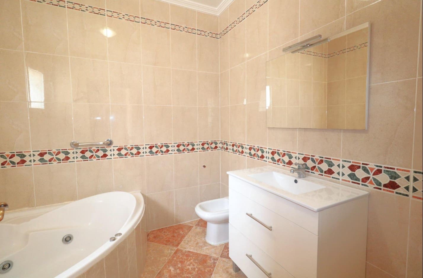 4 soverom Villa til salgs i Torrevieja med svømmebasseng garasje - € 360 000 (Ref: 9615245)