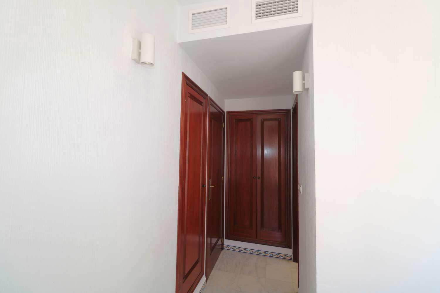 2 slaapkamer Appartement te koop in Torrevieja met zwembad - € 265.000 (Ref: 9625402)