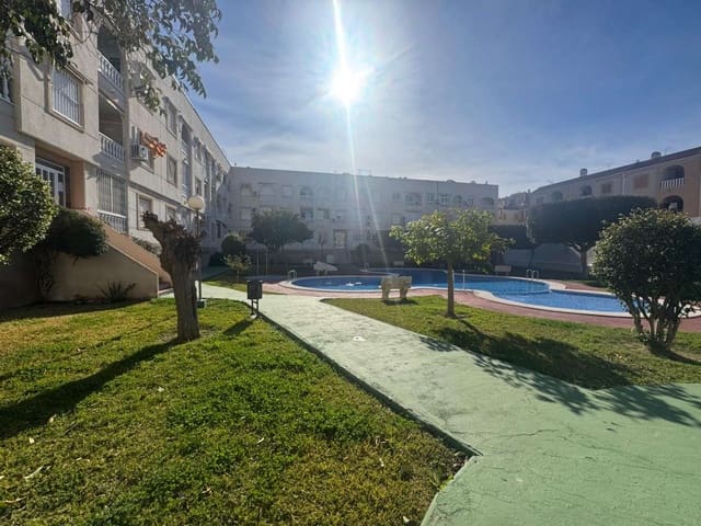 2 bedroom Apartment for sale in Playa del Acequión, Torrevieja with pool - € 139,990 (Ref: 9625404)