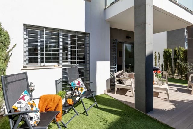 2 chambre Appartement à vendre à Punta Prima, Torrevieja avec piscine garage - 229 500 € (Ref: 9629794)