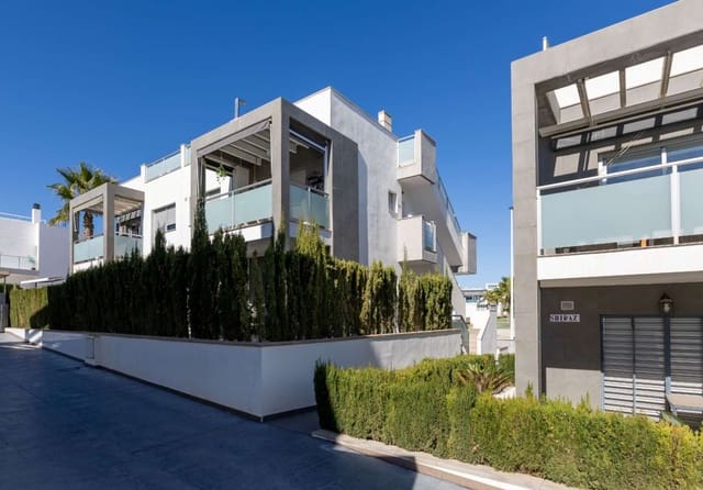 2 chambre Appartement à vendre à Punta Prima, Torrevieja avec piscine garage - 229 500 € (Ref: 9629794)