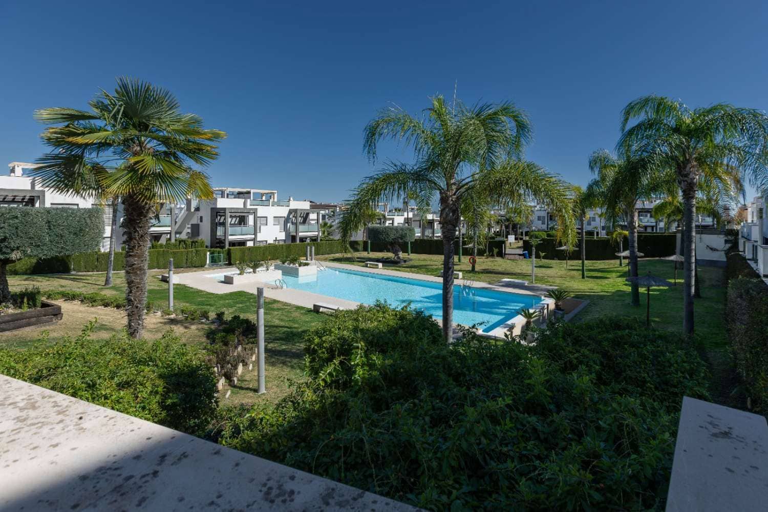 2 bedroom Apartment for sale in Punta Prima with pool garage - € 229,500 (Ref: 9629794)