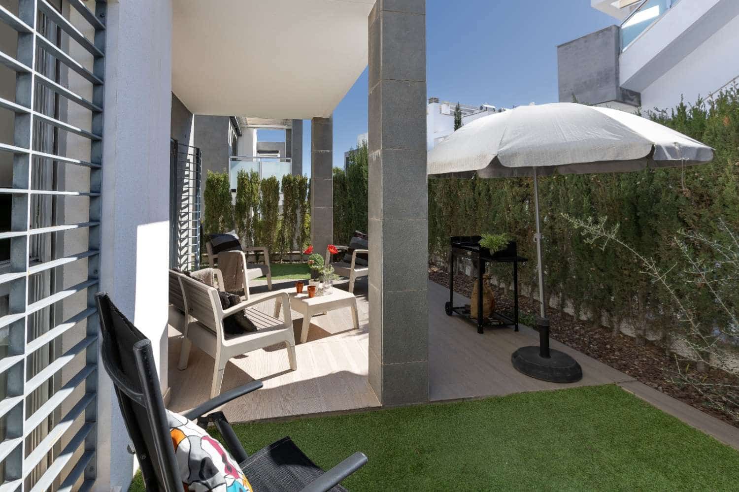 2 bedroom Apartment for sale in Punta Prima with pool garage - € 229,500 (Ref: 9629794)