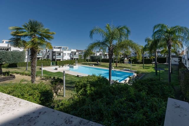 2 chambre Appartement à vendre à Punta Prima, Torrevieja avec piscine garage - 229 500 € (Ref: 9629794)