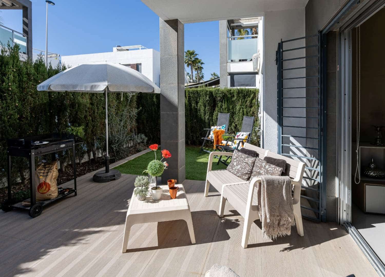 2 bedroom Apartment for sale in Punta Prima with pool garage - € 229,500 (Ref: 9629794)