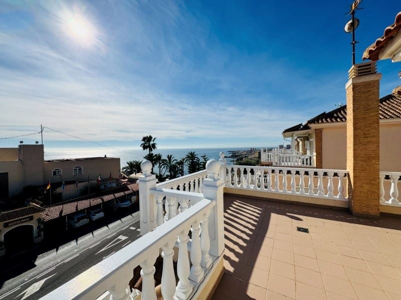 5 sovrum Villa till salu i Cabo Cervera med pool - 549 000 € (Ref: 9629796)