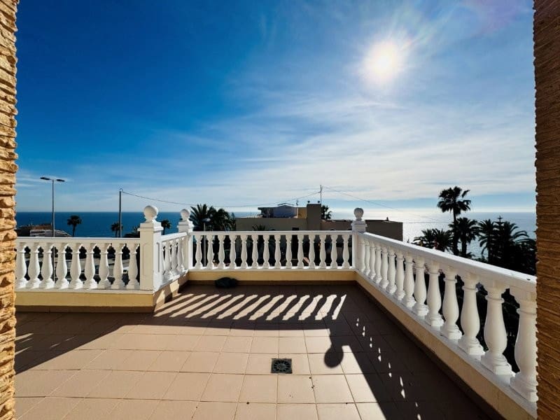 5 sovrum Villa till salu i Cabo Cervera med pool - 549 000 € (Ref: 9629796)