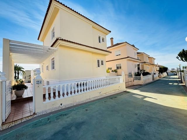 5 sovrum Villa till salu i Cabo Cervera, Torrevieja med pool - 549 000 € (Ref: 9629796)