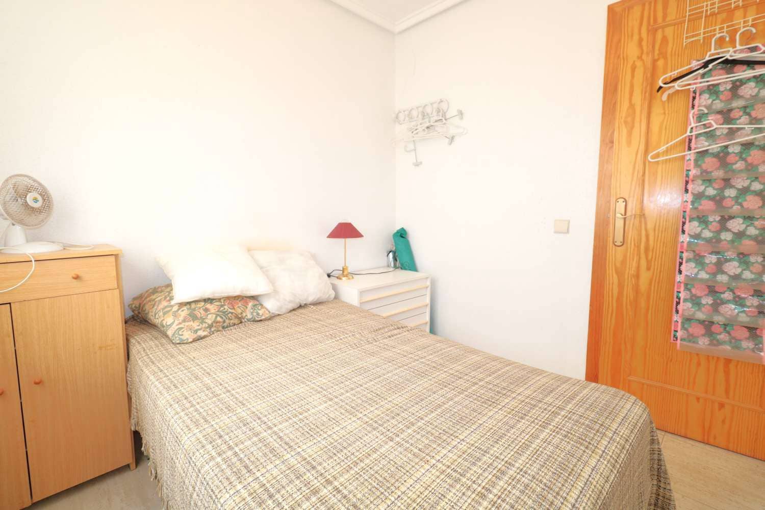 2 quarto Apartamento para venda em Torrevieja com piscina - 136 300 € (Ref: 9629797)