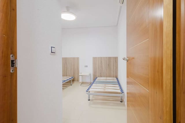 2 quarto Moradia para venda em Aguas Nuevas, Torrevieja com piscina - 239 900 € (Ref: 9634082)