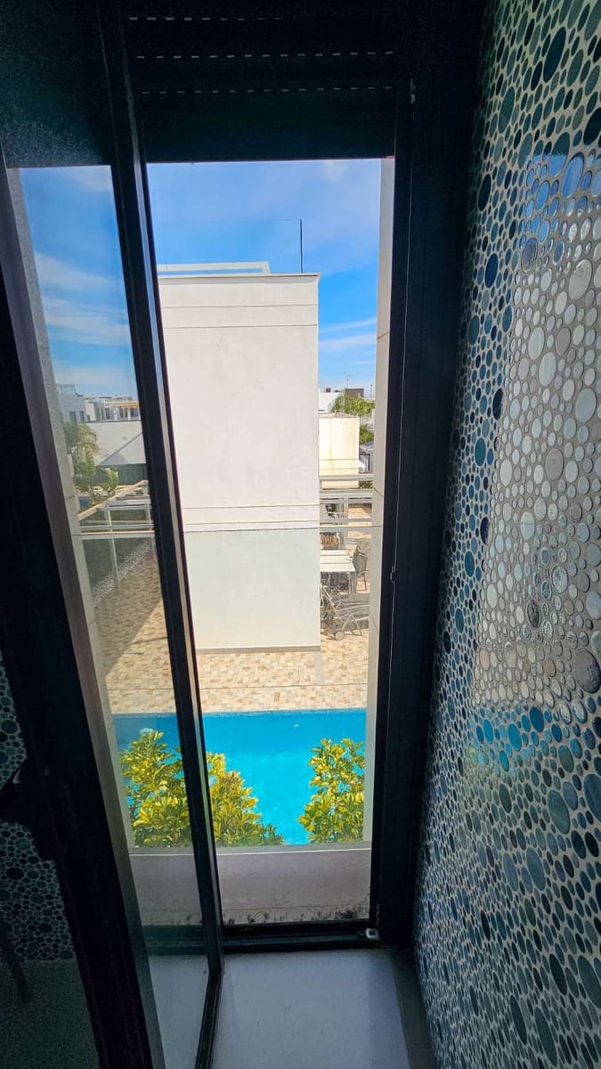 3 makuuhuone Huvila myytävänä paikassa Rojales mukana uima-altaan 
autotalli - 458 900 € (Ref: 9634084)