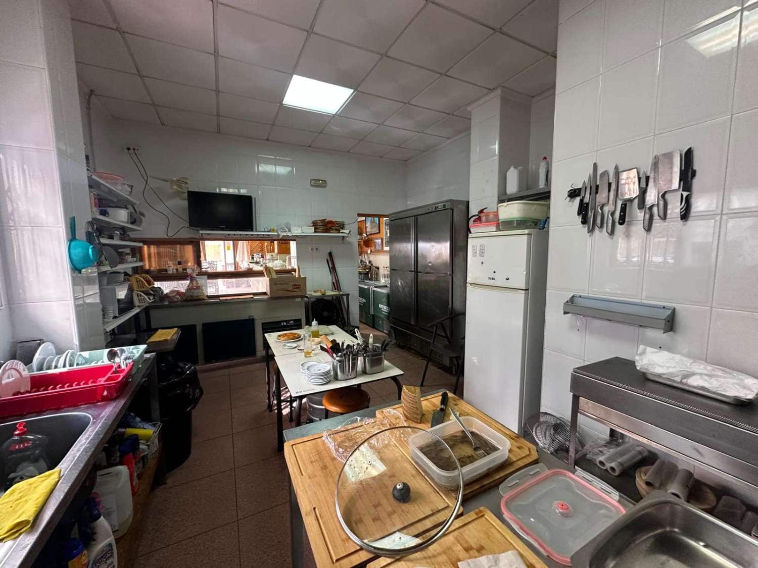 Restaurant/Bar til salg i Torrevieja - € 120.000 (Ref: 9637246)