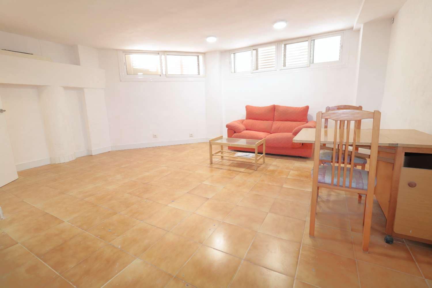 Estúdio para venda em Torrevieja - 65 000 € (Ref: 9637247)