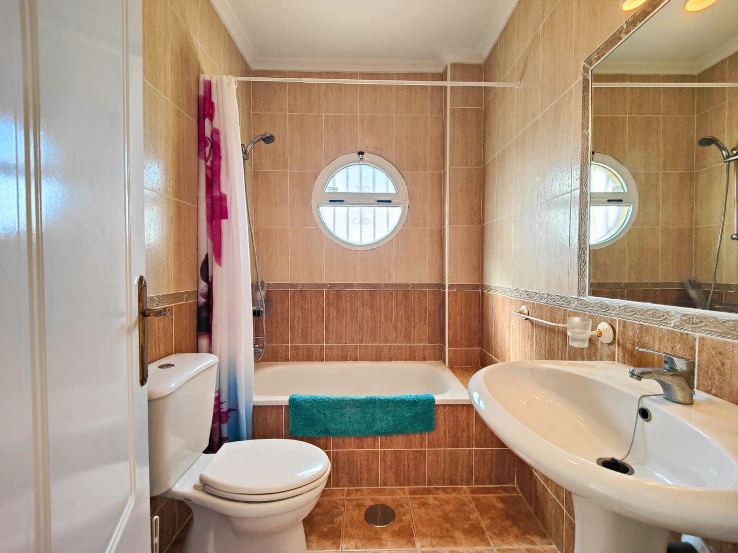 Bungalow de 3 habitaciones en Orihuela Costa en venta con piscina garaje - 235.000 € (Ref: 9644646)