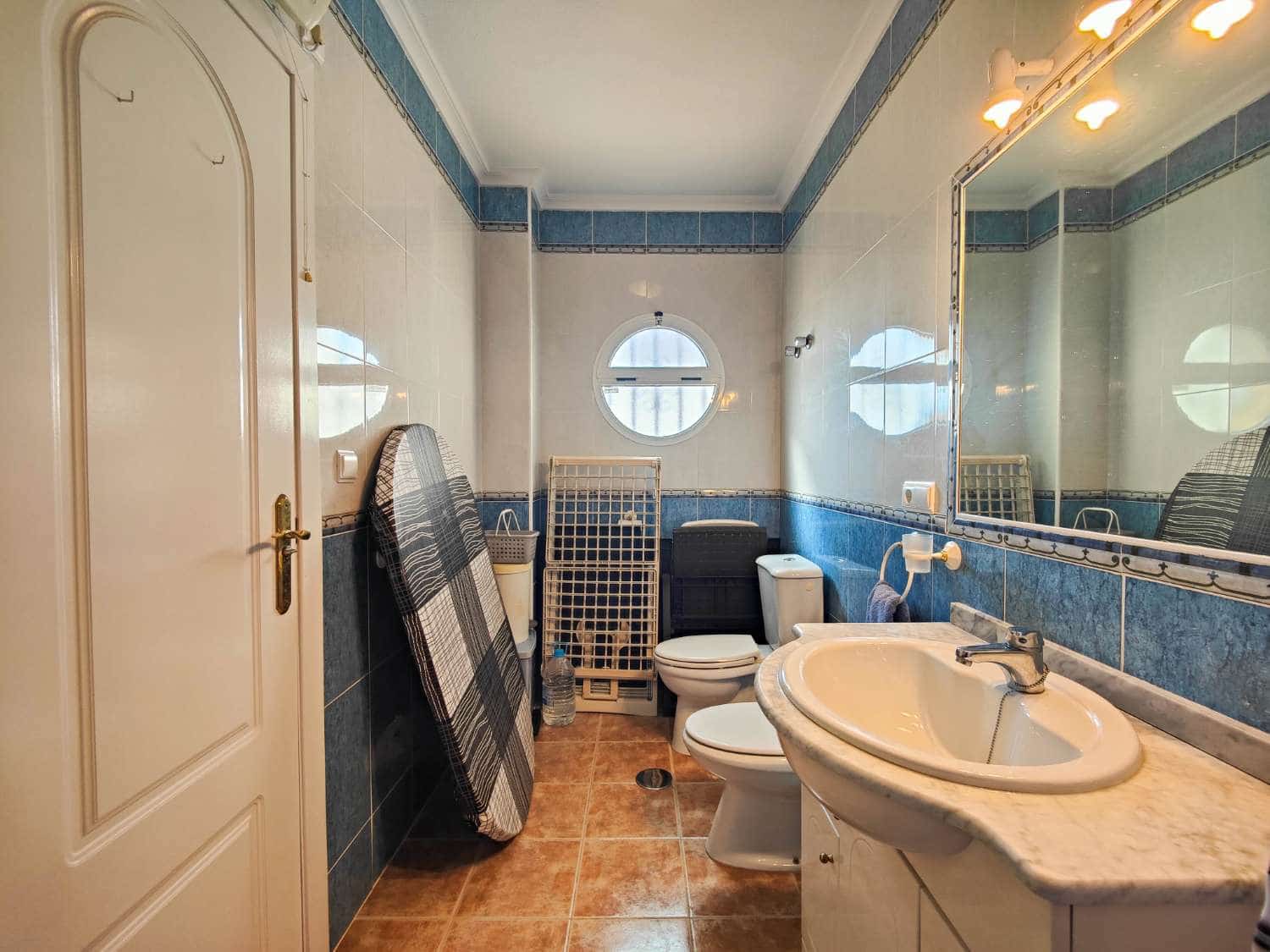 Bungalow de 3 habitaciones en Orihuela Costa en venta con piscina garaje - 235.000 € (Ref: 9644646)