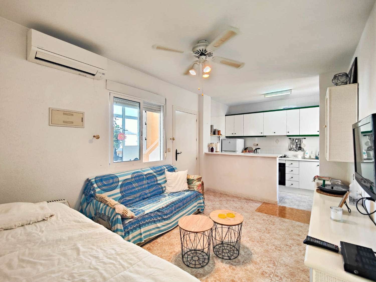 1 soverom Leilighet til salgs i Torrevieja med svømmebasseng - € 139 000 (Ref: 9644647)