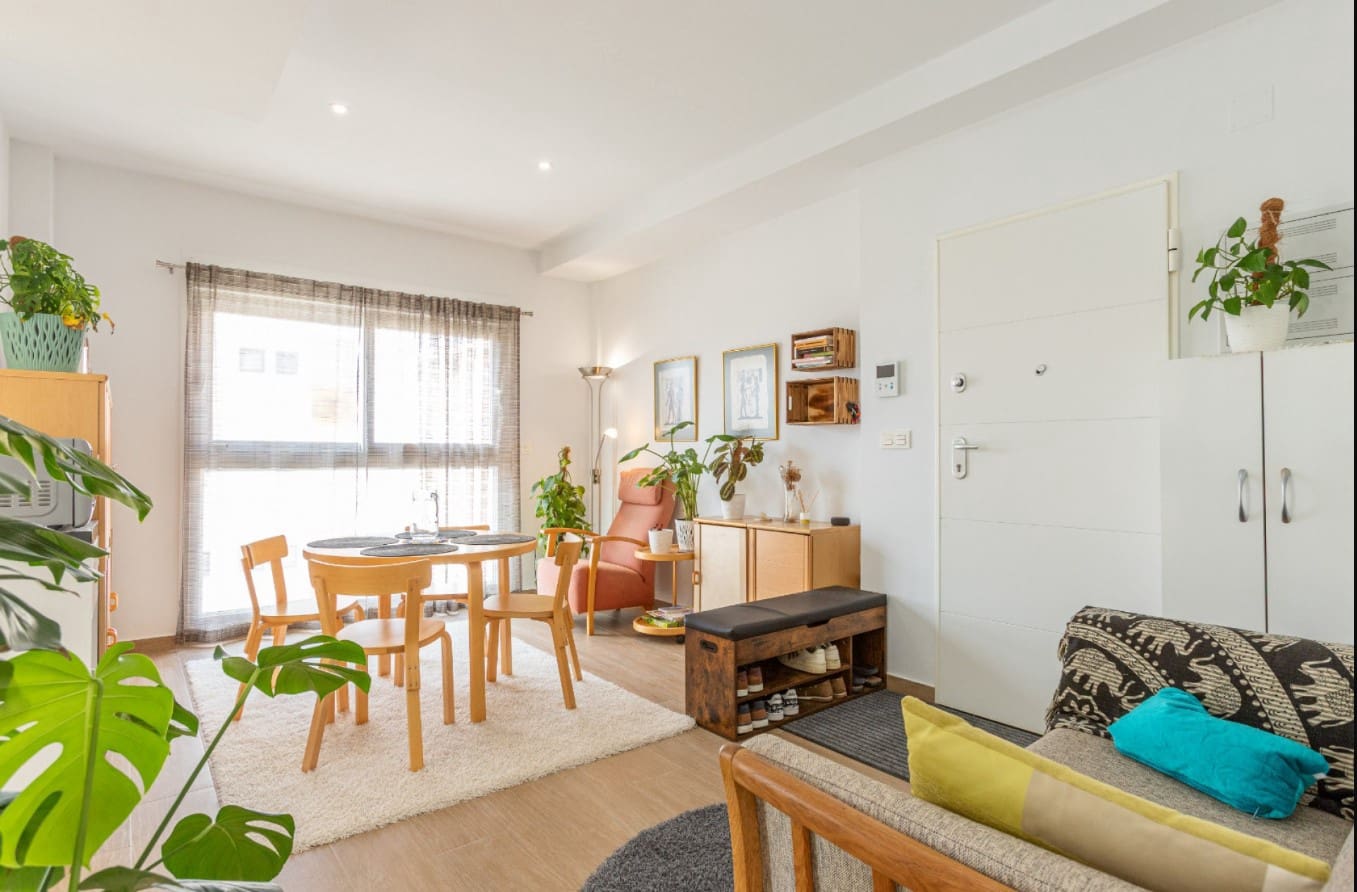 2 soverom Leilighet til salgs i Torrevieja med svømmebasseng garasje - € 215 000 (Ref: 9647871)