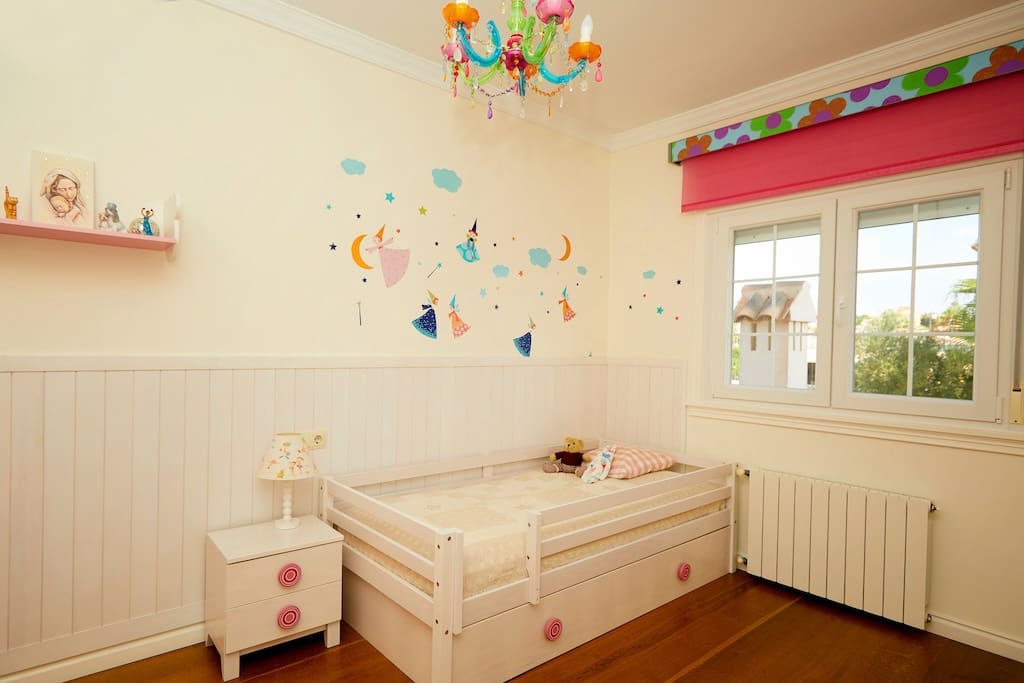 5 Zimmer Villa zu verkaufen in Ciudad Quesada mit Pool - 790.000 € (Ref: 9651330)