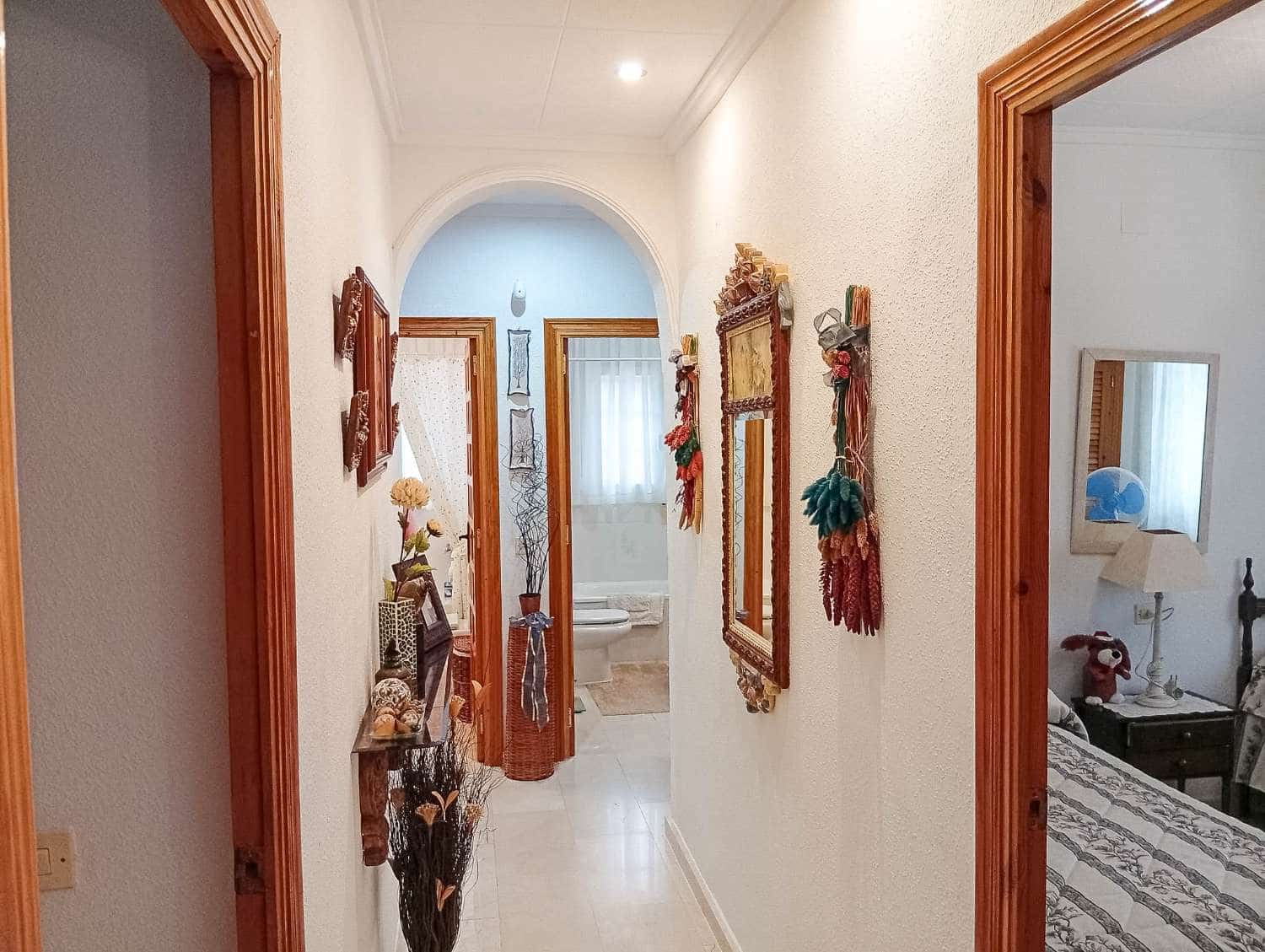 4 chambre Villa/Maison à vendre à El Chaparral avec garage - 460 000 € (Ref: 9651331)