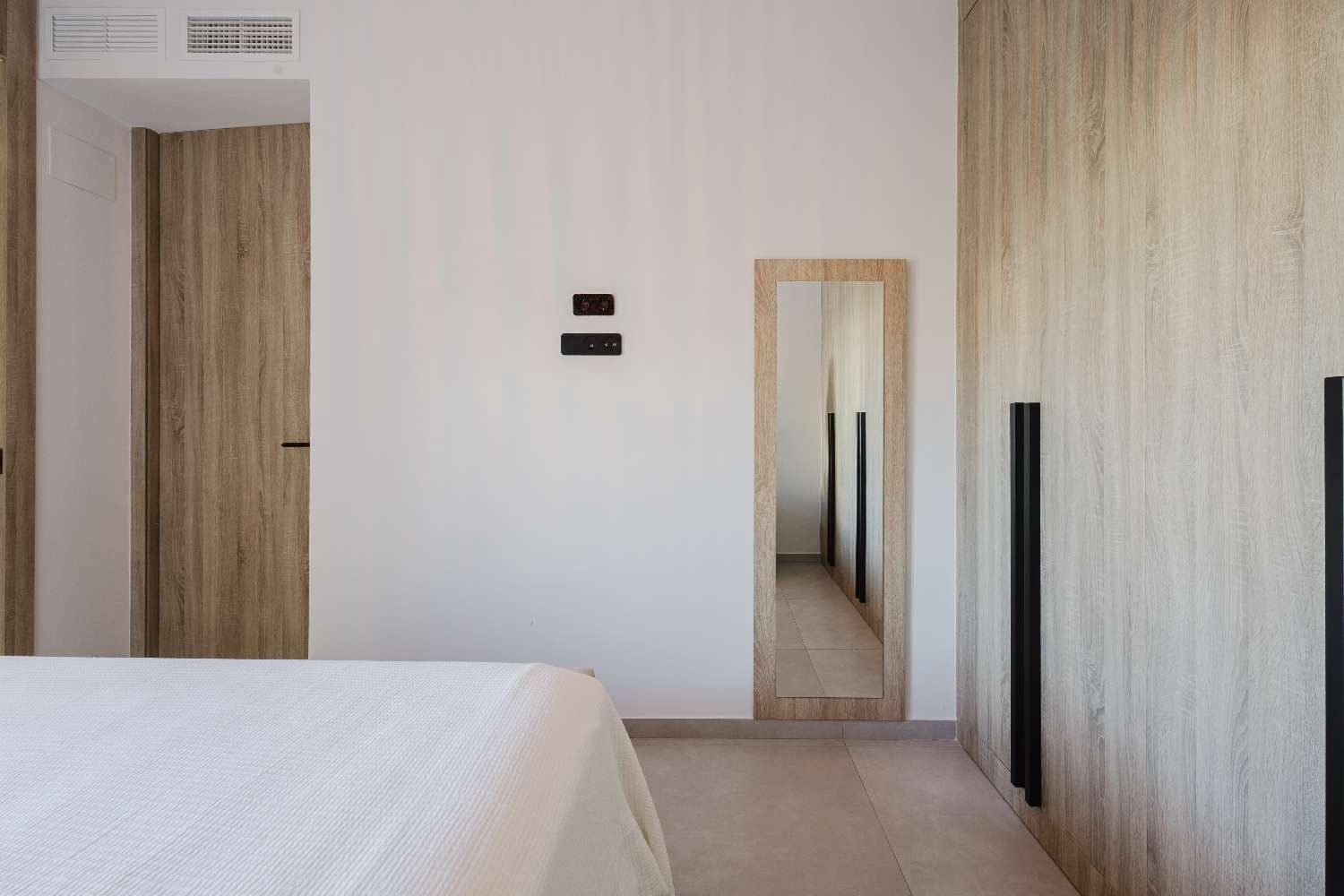 4 slaapkamer Villa te koop in Algorfa met zwembad garage - € 770.000 (Ref: 9651332)