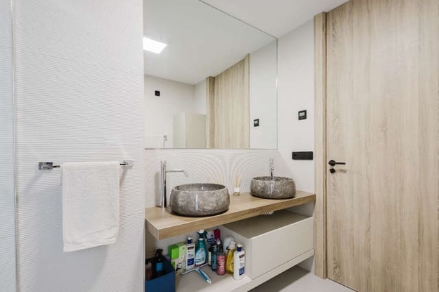 4 slaapkamer Villa te koop in Algorfa met zwembad garage - € 770.000 (Ref: 9651332)